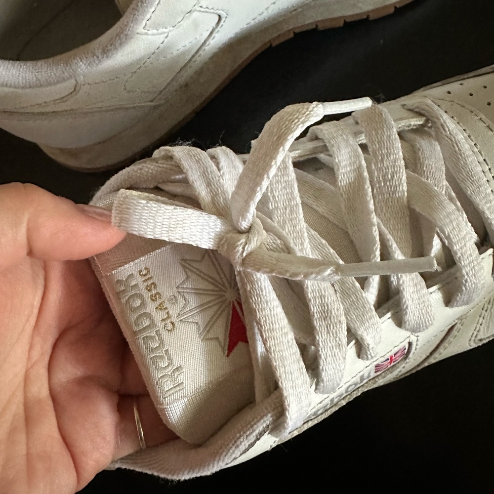 Classic Reebok shoes - Picture 9 of 10